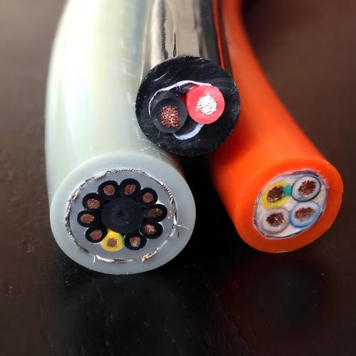 PUR铜芯聚氨酯耐磨拖链电缆