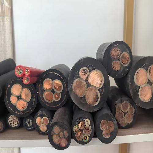 MCP-1.9/3.3KV及以下煤矿用移动阻燃采煤机软电缆